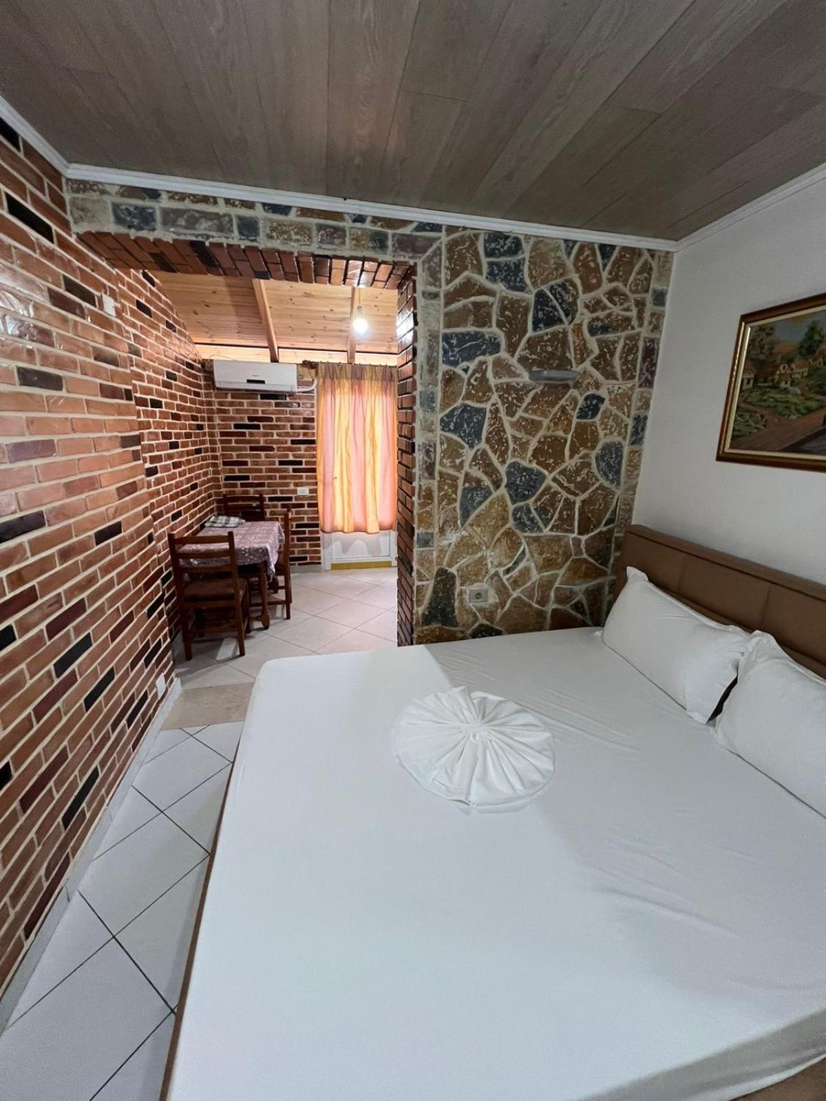 Guest Rooms Arbri Vlore Exterior photo