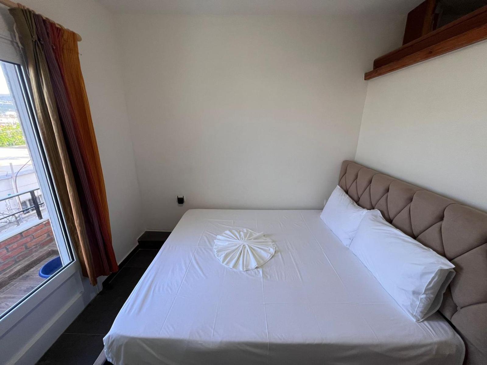 Guest Rooms Arbri Vlore Exterior photo