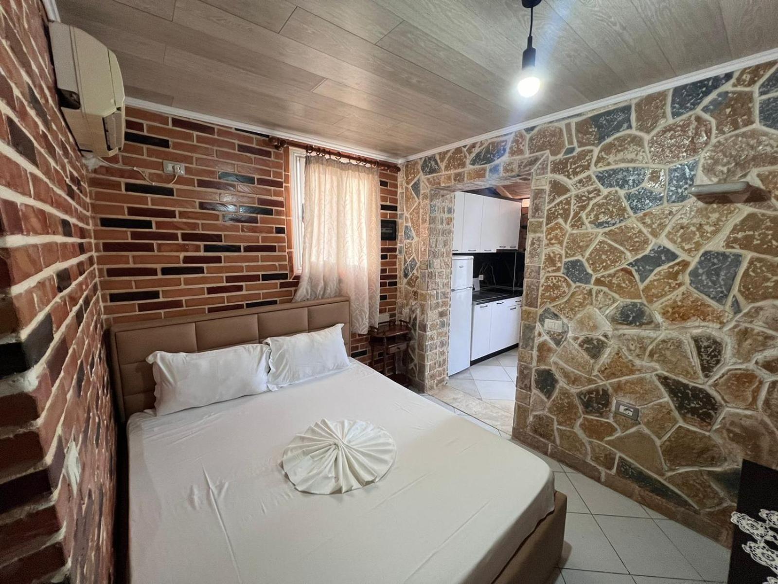 Guest Rooms Arbri Vlore Exterior photo