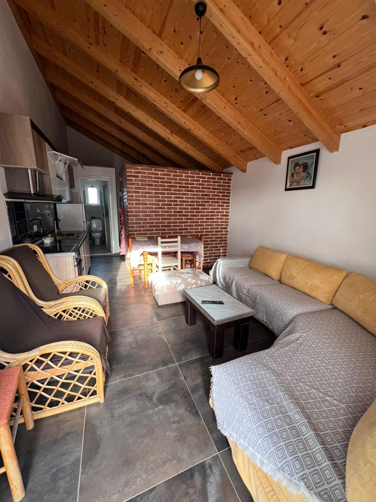 Guest Rooms Arbri Vlore Exterior photo