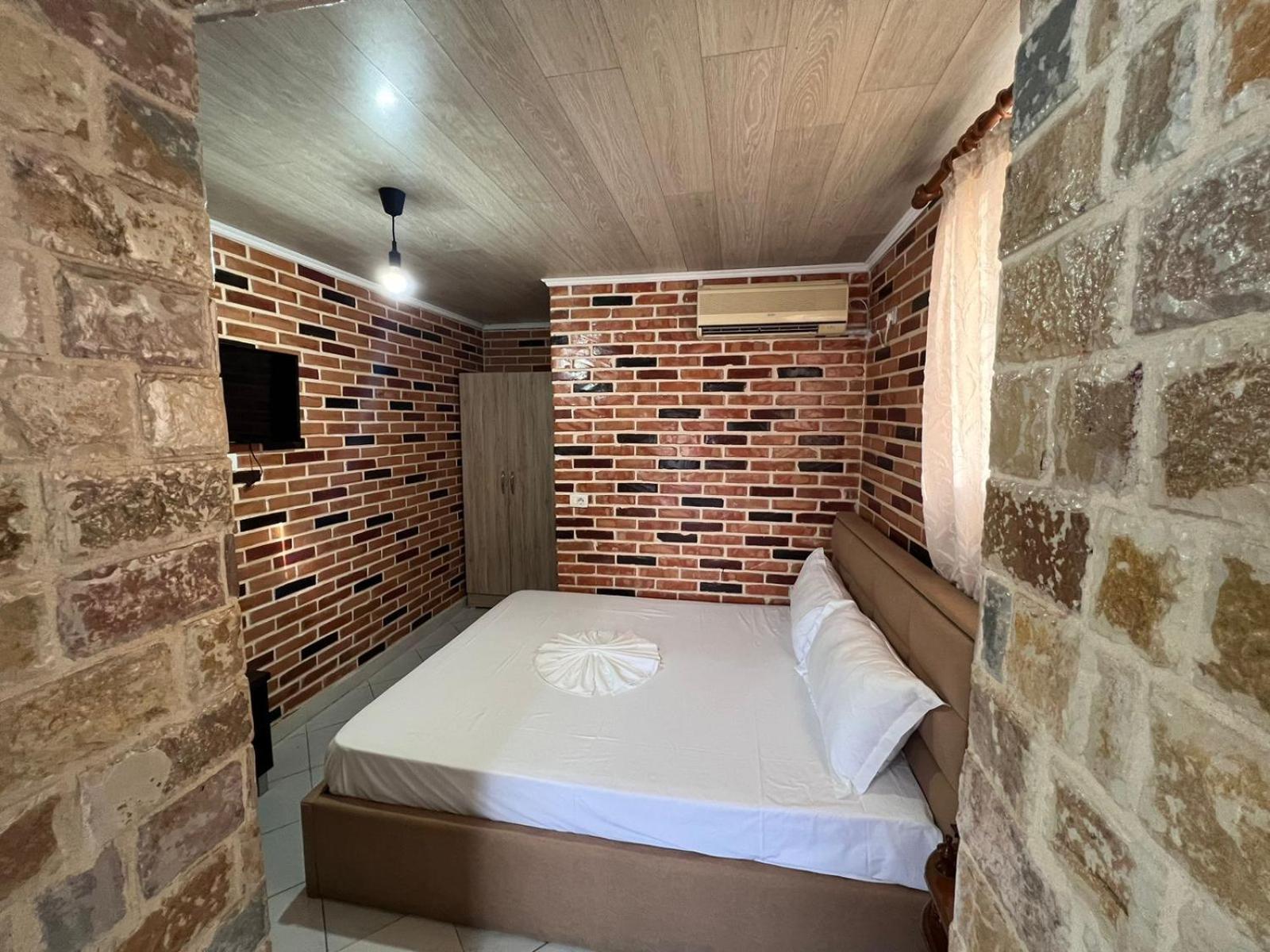 Guest Rooms Arbri Vlore Exterior photo