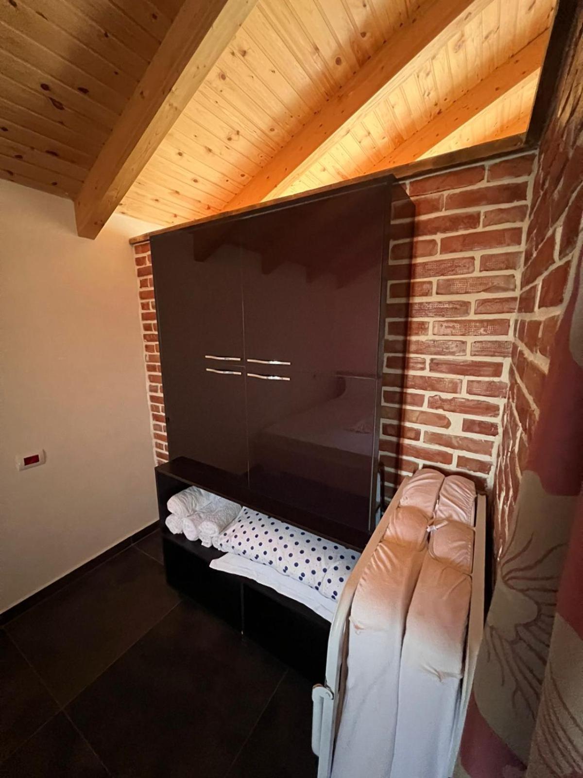 Guest Rooms Arbri Vlore Exterior photo